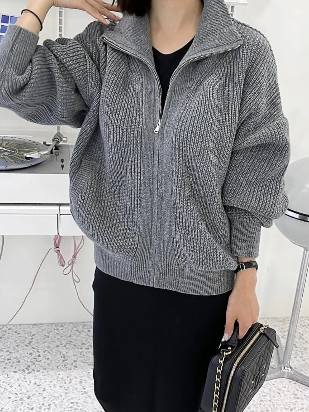 Wool-blend hachi volume zip-up knit