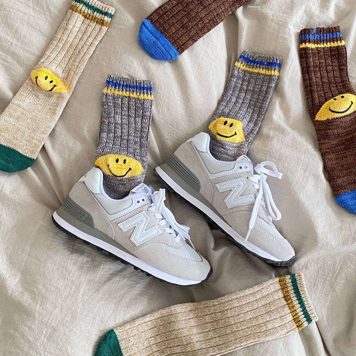 Smile Wool Gauge Knit Socks (2 styles)
